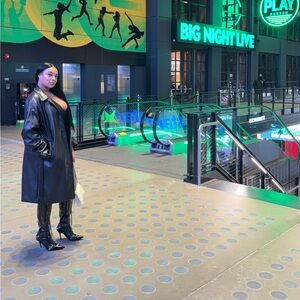 Meet your Posher, Elizabeth